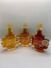 Load image into Gallery viewer, The Vermont Rainbow 100ml Glass Maple Leaf Gift Sampler
